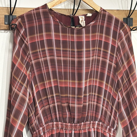 Dolan Long Sleeve Dress - Picture 6 of 11